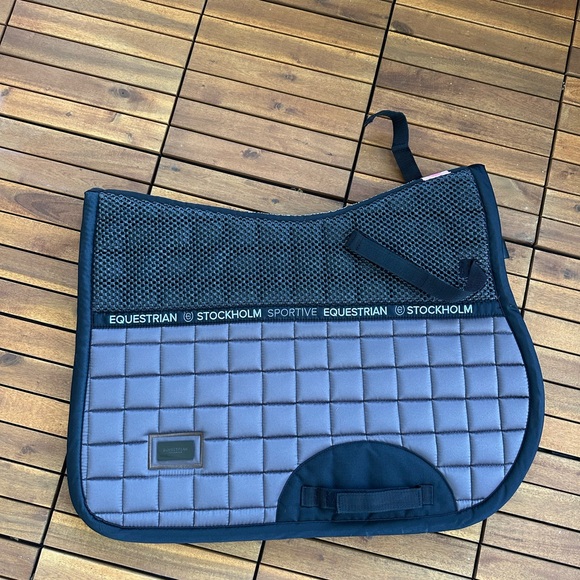 Equestrian Stockholm Brown and Black Equestrian Saddle Pad - Picture 2 of 4